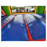 15 X 27 - 3-D Sports - 5 in 1 - Wet or Dry Bouncer with Slide