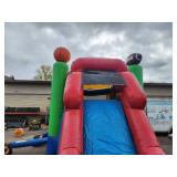 15 X 27 - 3-D Sports - 5 in 1 - Wet or Dry Bouncer with Slide