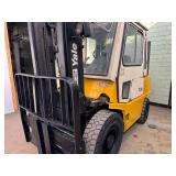 1990 Yale GLP080 8000lb Forklift