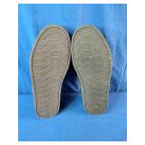 Brand New  Minnetonka Men