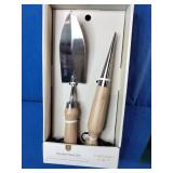 Brand New Garden Tools and a Lawn Edger