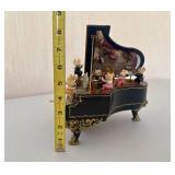 Enesco Vintage Music Mice-Tro Deluxe Action Grand Piano