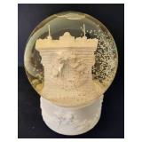 Department 56 "Deck the Halls" Musical Snow Globe