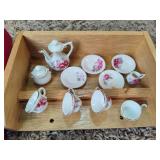 Reutier Porcelain Dollhouse China