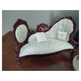 Mahogany Dollhouse Furniture & Bathroom Furniture