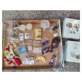 Assorted Dollhouse Miniatures