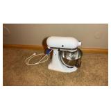Kitchen Aid stand mixer