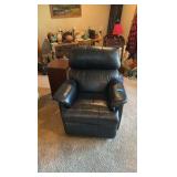 FLEXSTEEL Recliner H 40” x L 3’ x W 34”