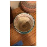 (9) Pottery pieces