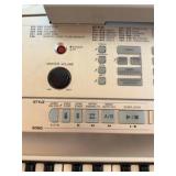 Yamaha Portable Keyboard with bench