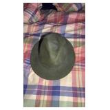 (8) Vintage hats