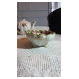 Vintage porcelain pieces