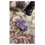 (4) lamps; (2) vases; (1) amethyst