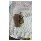 Vintage porcelain pieces