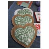 Large lot of decorative wall hangin...