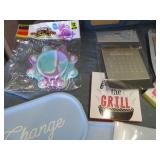 -Magnets, signs, organizers and mor...