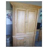 Beautiful Oak Entertainment Cabinet...