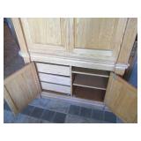 Beautiful Oak Entertainment Cabinet...