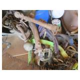 Vintage metal farm animal gear, chi...