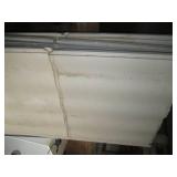 Unassembled Rubbermaid style snap t...