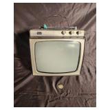 Vintage Sears 8100 Solid State Portable TV