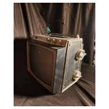 Vintage Sears 8100 Solid State Portable TV