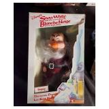 6 Disney Snow White And The Seven Dwarfs Doll Set ( five have their boxes)