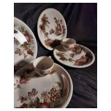 Porcelain Teacup & Saucer Set (Lot of 4)