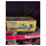 AMT California Hauler Peterbilt 359 & Revell Supervettes Model Kits (Lot of 2)