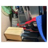 Mixed Kitchen Utensil Lot