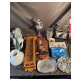 Mixed Lot of Assorted Decorative Home Accents & Collectibles