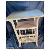 Wooden End Table with Magazine Rack