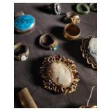 Mixed Lot Vintage Costume Jewelry & Watches
