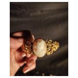 Mixed Lot Vintage Costume Jewelry & Watches