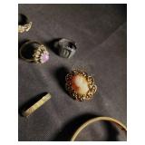 Mixed Lot Vintage Costume Jewelry & Watches