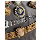 Mixed Lot Vintage Costume Jewelry & Watches