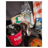 Mixed Vintage Kitchenware & Decor (Lot of 12)