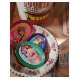 Mixed Vintage Kitchenware & Tin Decor