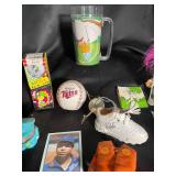 Mixed Golf Collectibles & Novelty Display Items