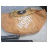 (EW5) Carpet Stretcher in Hoe Depot...