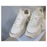 (CS) Pair of Women