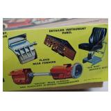 AMT Kenworth W-925 Tractor Model Kit