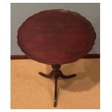 LLR - Vintage Round Accent Table