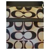 BR1 - Coach Signature Jacquard Tote