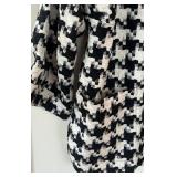 LR - Doncaster Silk Jacket Size 16 Black & White Textured Weave