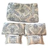 BR1 - J. Queen New York Comforter Set 81 x 86 In With 5 Pillows (Lot of 6)