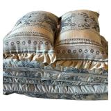 BR1 - J. Queen New York Comforter Set 81 x 86 In With 5 Pillows (Lot of 6)