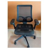O - Rolling Office Chair with Adjustable Height