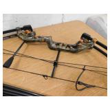 VEVOR Compound Bow Archery, Adjustable 19-30 in. Draw Length Compound Bow Package for Beginner, 19-70 lbs. Draw Weight