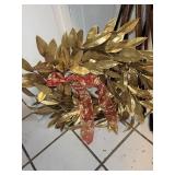 Dried feux Hydrangea Bouquet with Gold Leaves and Red Ribbon